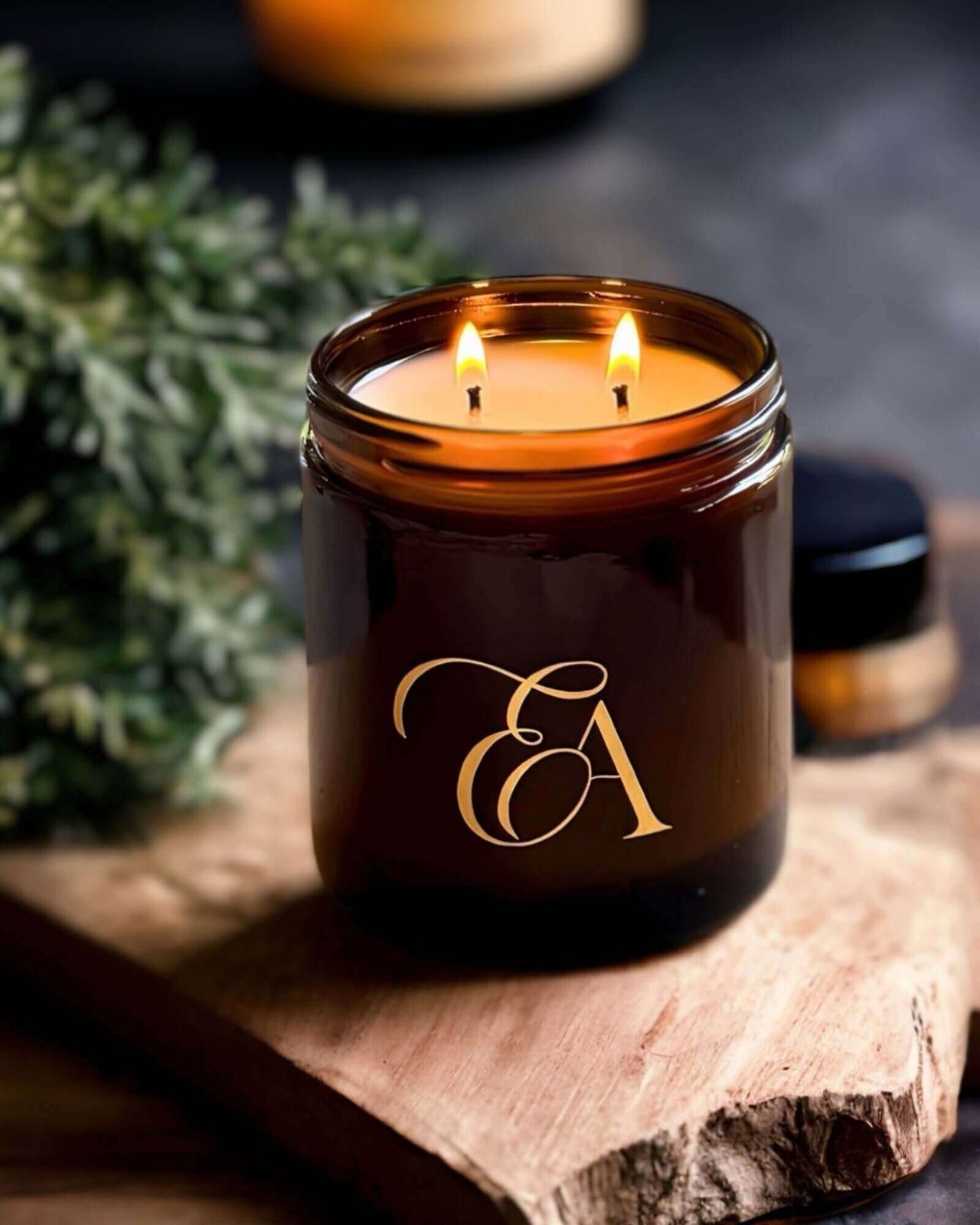 Luxe Aromatic Winter Candles: Lux Oud, Bergamot & Pepper