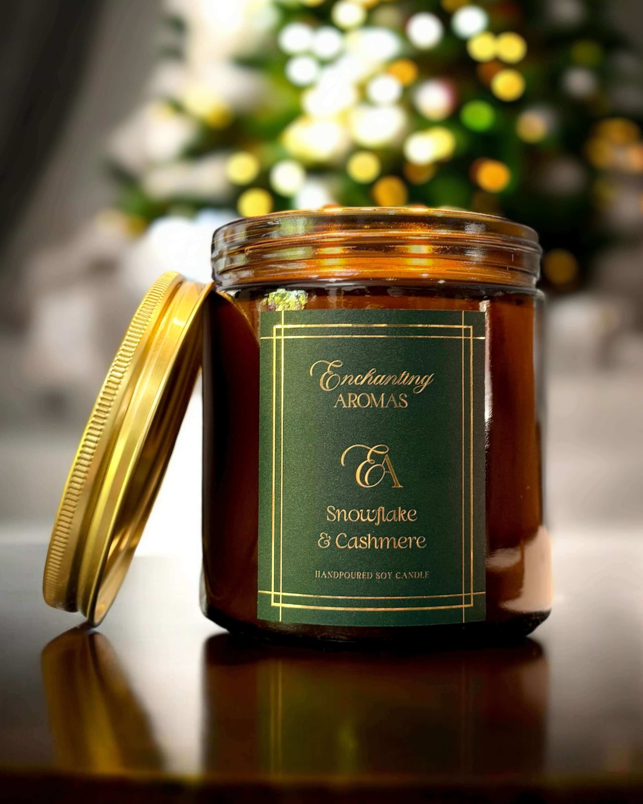 Christmas Wonderland Apothecary Candle, Snowflake and Cashmere fragrance.