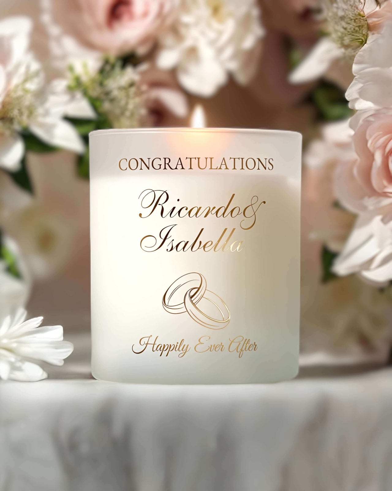 Give the perfect wedding gift with our Luxe Personalised Wedding Candles.